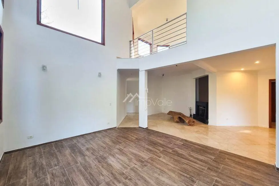 Foto 3 de Casa de Condomínio com 5 quartos à venda e para alugar, 800m2 em Sao Jose Dos Campos - SP