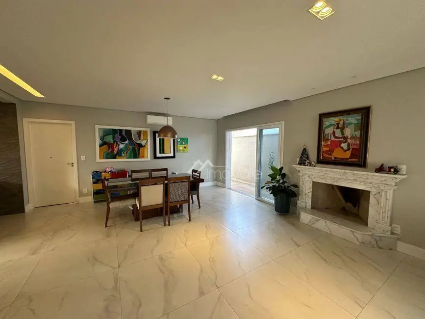 Foto 1 de Casa de Condomínio com 4 quartos à venda, 360m2 em Sao Jose Dos Campos - SP