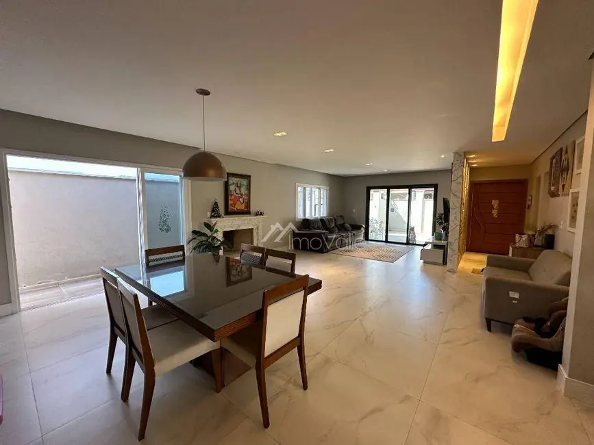 Foto 6 de Casa de Condomínio com 4 quartos à venda, 360m2 em Sao Jose Dos Campos - SP