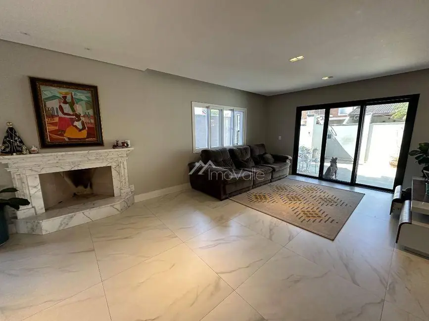 Foto 4 de Casa de Condomínio com 4 quartos à venda, 360m2 em Sao Jose Dos Campos - SP