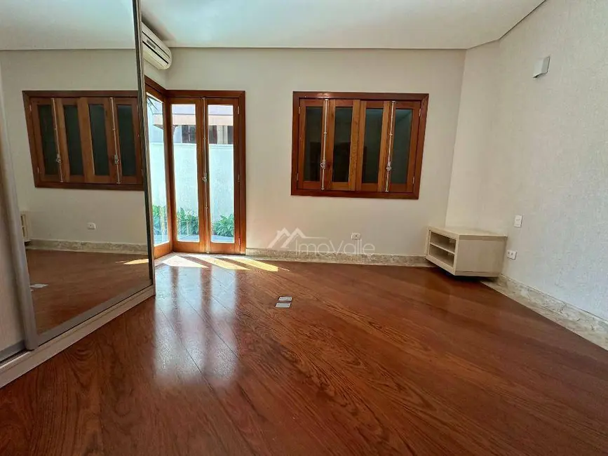 Foto 4 de Casa de Condomínio com 4 quartos à venda, 450m2 em Sao Jose Dos Campos - SP