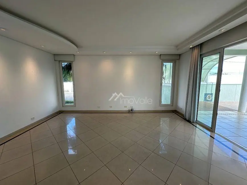 Casa de Condomínio com 4 quartos à venda, 489m2 em Sao Jose Dos Campos - SP - imagem 2 Foto 2 de Casa de Condomínio com 4 quartos à venda, 489m2 em Sao Jose Dos Campos - SP