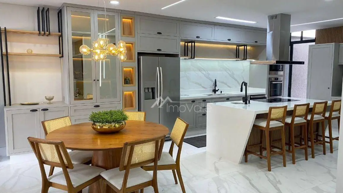 Casa com 3 quartos à venda, 243m2 em Sao Jose Dos Campos - SP - imagem 8 Foto 8 de Casa com 3 quartos à venda, 243m2 em Sao Jose Dos Campos - SP