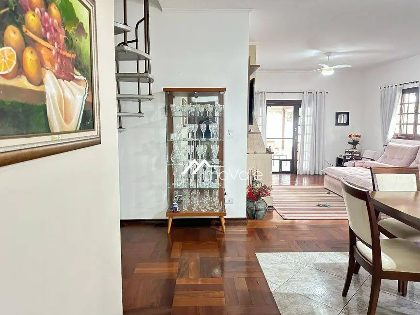 Foto 3 de Casa de Condomínio com 3 quartos à venda, 380m2 em Sao Jose Dos Campos - SP