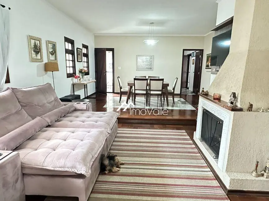 Foto 1 de Casa de Condomínio com 3 quartos à venda, 380m2 em Sao Jose Dos Campos - SP