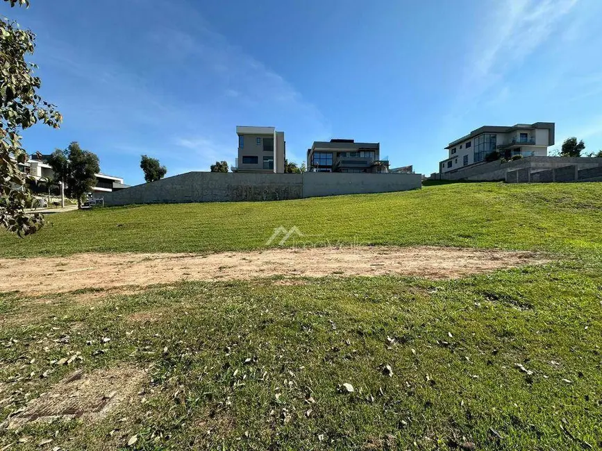 Foto 2 de Terreno / Lote à venda, 700m2 em Sao Jose Dos Campos - SP