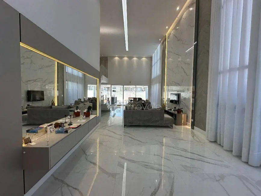 Foto 2 de Casa de Condomínio com 5 quartos à venda, 450m2 em Sao Jose Dos Campos - SP