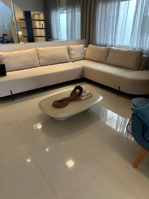 Foto 5 de Casa de Condomínio com 4 quartos à venda, 360m2 em Sao Jose Dos Campos - SP