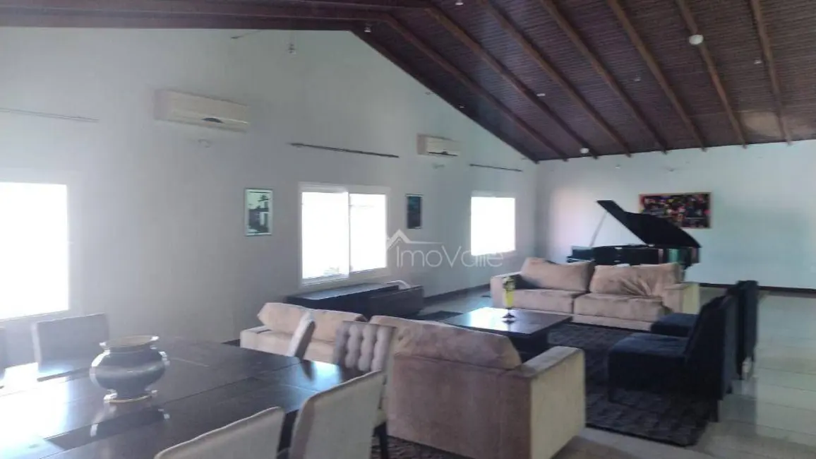 Foto 2 de Casa de Condomínio com 4 quartos à venda, 1700m2 em Jacarei - SP