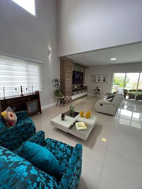 Foto 5 de Casa de Condomínio com 4 quartos à venda, 700m2 em Sao Jose Dos Campos - SP