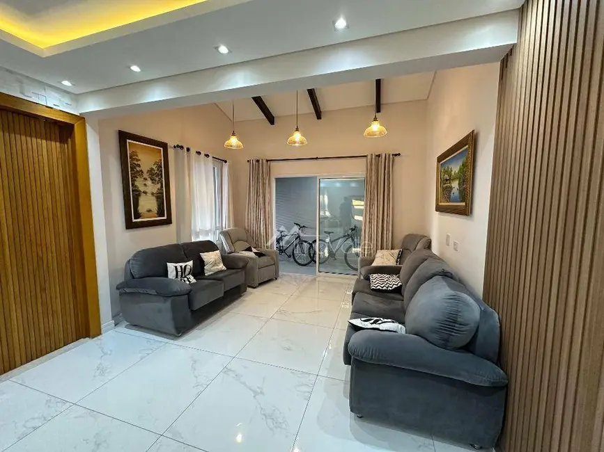 Casa de Condomínio com 4 quartos à venda, 360m2 em Sao Jose Dos Campos - SP - imagem 3 Foto 3 de Casa de Condomínio com 4 quartos à venda, 360m2 em Sao Jose Dos Campos - SP