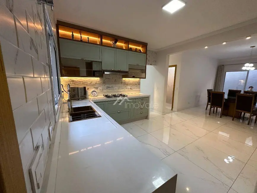 Casa de Condomínio com 4 quartos à venda, 360m2 em Sao Jose Dos Campos - SP - imagem 6 Foto 6 de Casa de Condomínio com 4 quartos à venda, 360m2 em Sao Jose Dos Campos - SP