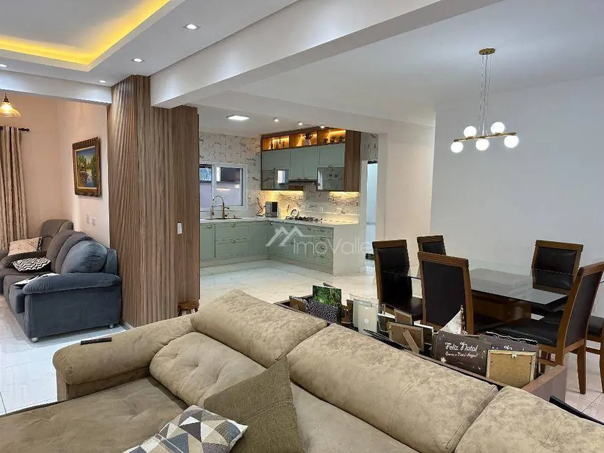 Casa de Condomínio com 4 quartos à venda, 360m2 em Sao Jose Dos Campos - SP - imagem 2 Foto 2 de Casa de Condomínio com 4 quartos à venda, 360m2 em Sao Jose Dos Campos - SP