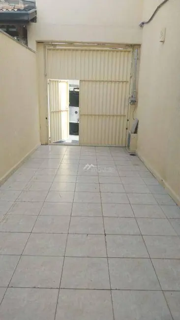 Armazém / Galpão para alugar, 300m2 em Sao Jose Dos Campos - SP - imagem 3 Foto 3 de Armazém / Galpão para alugar, 300m2 em Sao Jose Dos Campos - SP