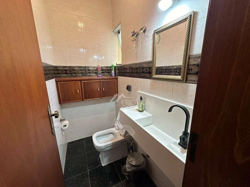 Casa de Condomínio com 4 quartos à venda e para alugar, 360m2 em Sao Jose Dos Campos - SP - imagem 3 Foto 3 de Casa de Condomínio com 4 quartos à venda e para alugar, 360m2 em Sao Jose Dos Campos - SP