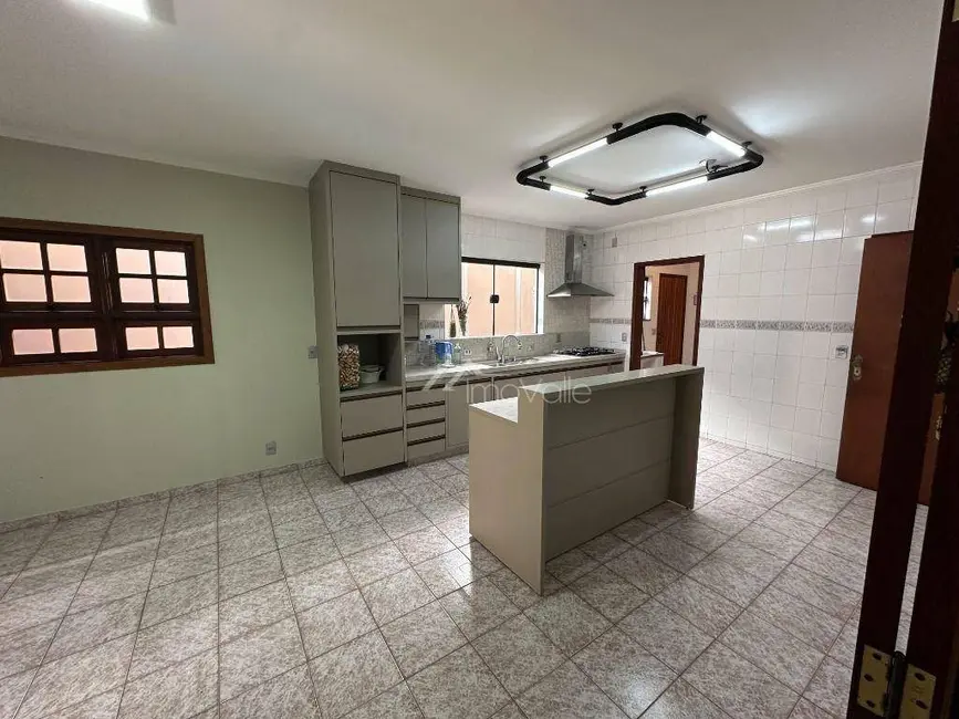 Casa de Condomínio com 4 quartos à venda e para alugar, 360m2 em Sao Jose Dos Campos - SP - imagem 9 Foto 9 de Casa de Condomínio com 4 quartos à venda e para alugar, 360m2 em Sao Jose Dos Campos - SP
