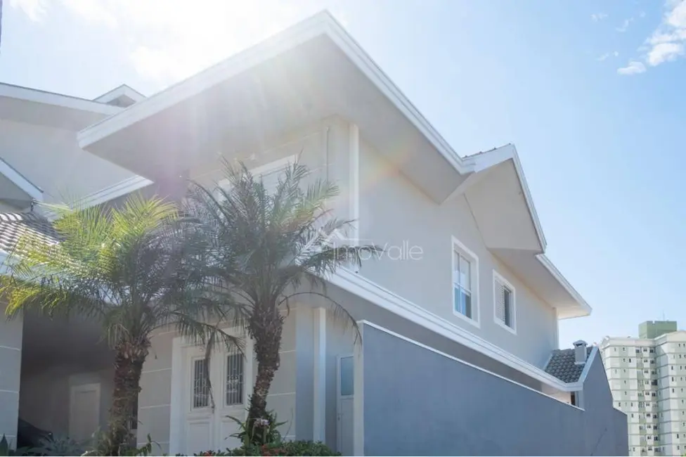 Foto 1 de Casa de Condomínio com 4 quartos à venda, 250m2 em Sao Jose Dos Campos - SP