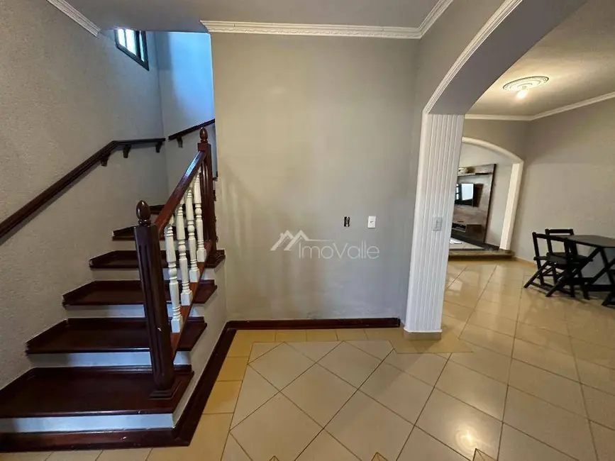 Foto 1 de Sobrado com 3 quartos à venda, 135m2 em Sao Jose Dos Campos - SP