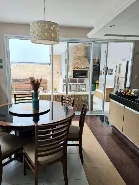 Foto 4 de Casa de Condomínio com 3 quartos à venda, 250m2 em Sao Jose Dos Campos - SP