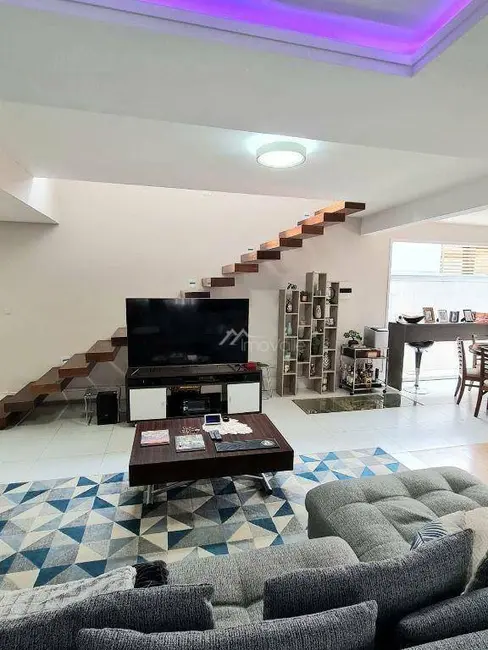Foto 5 de Casa de Condomínio com 3 quartos à venda, 250m2 em Sao Jose Dos Campos - SP