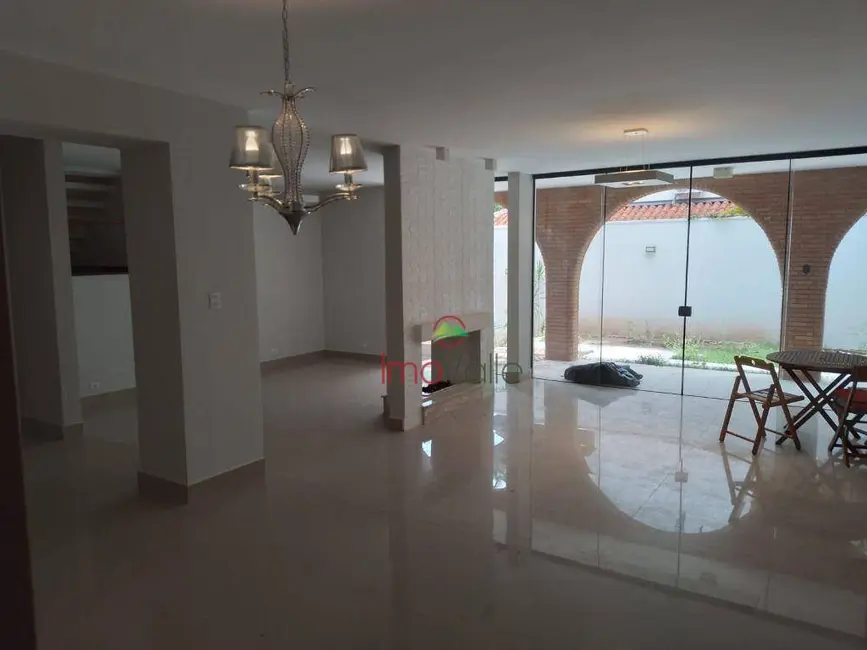 Foto 1 de Casa de Condomínio com 4 quartos à venda, 570m2 em Sao Jose Dos Campos - SP