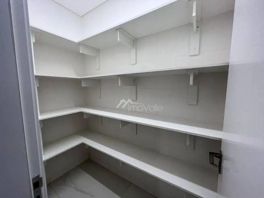 Foto 6 de Casa de Condomínio com 4 quartos à venda, 315m2 em Sao Jose Dos Campos - SP