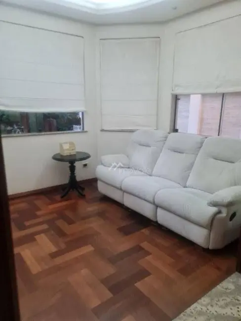 Casa de Condomínio com 3 quartos à venda, 360m2 em Sao Jose Dos Campos - SP - imagem 9 Foto 9 de Casa de Condomínio com 3 quartos à venda, 360m2 em Sao Jose Dos Campos - SP