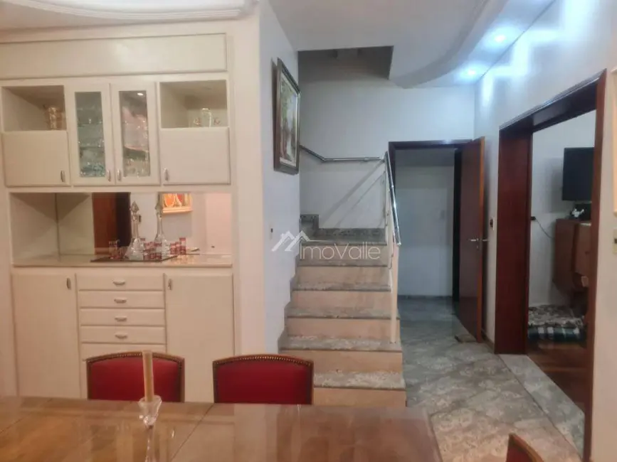 Casa de Condomínio com 3 quartos à venda, 360m2 em Sao Jose Dos Campos - SP - imagem 7 Foto 7 de Casa de Condomínio com 3 quartos à venda, 360m2 em Sao Jose Dos Campos - SP