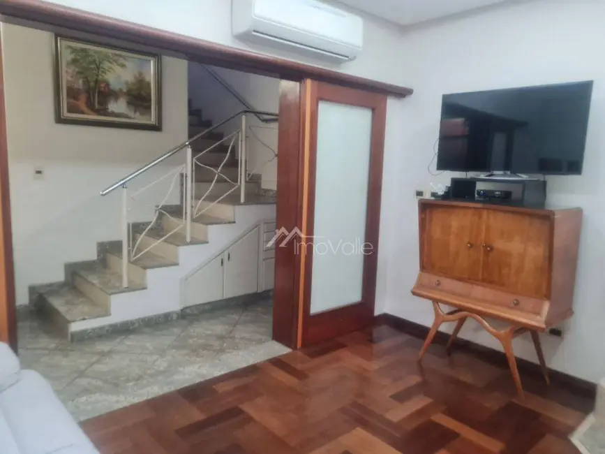 Casa de Condomínio com 3 quartos à venda, 360m2 em Sao Jose Dos Campos - SP - imagem 6 Foto 6 de Casa de Condomínio com 3 quartos à venda, 360m2 em Sao Jose Dos Campos - SP
