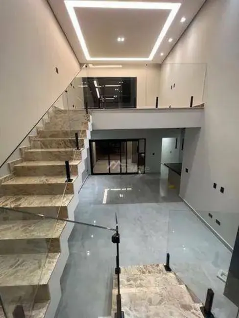 Foto 2 de Casa de Condomínio com 3 quartos à venda, 360m2 em Cacapava - SP