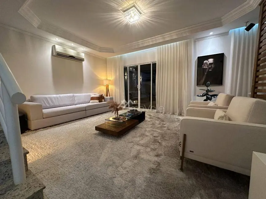 Foto 1 de Casa de Condomínio com 5 quartos à venda, 360m2 em Sao Jose Dos Campos - SP