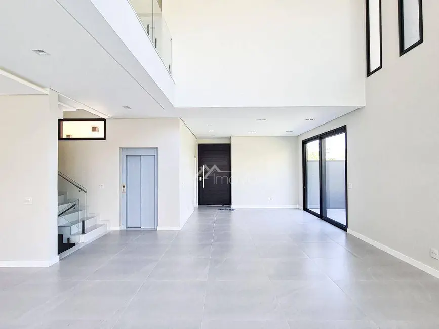 Casa de Condomínio com 4 quartos à venda, 450m2 em Sao Jose Dos Campos - SP - imagem 3 Foto 3 de Casa de Condomínio com 4 quartos à venda, 450m2 em Sao Jose Dos Campos - SP