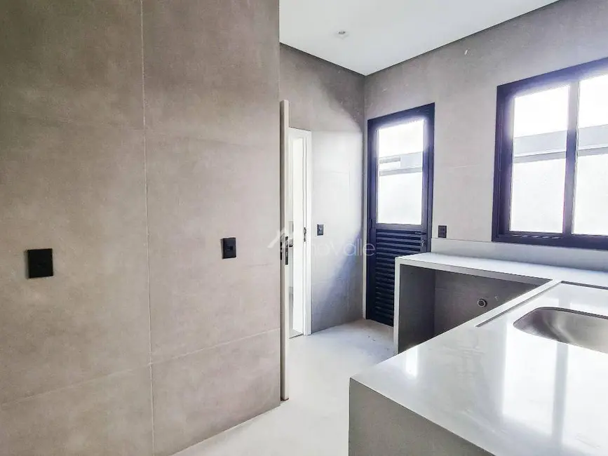 Casa de Condomínio com 4 quartos à venda, 476m2 em Sao Jose Dos Campos - SP - imagem 9 Foto 9 de Casa de Condomínio com 4 quartos à venda, 476m2 em Sao Jose Dos Campos - SP