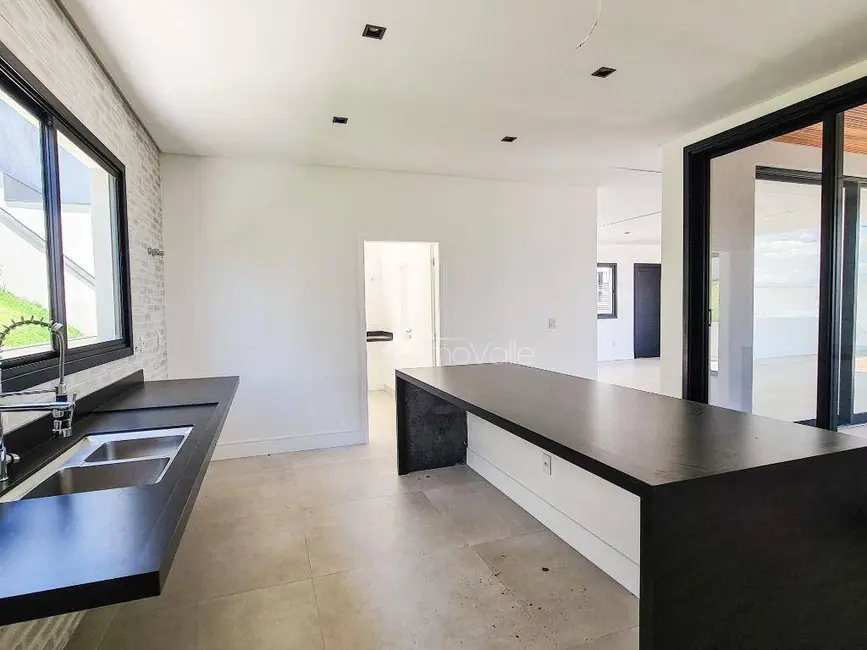 Casa de Condomínio com 5 quartos à venda, 495m2 em Sao Jose Dos Campos - SP - imagem 6 Foto 6 de Casa de Condomínio com 5 quartos à venda, 495m2 em Sao Jose Dos Campos - SP