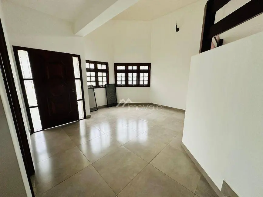 Foto 3 de Casa de Condomínio com 4 quartos para alugar, 450m2 em Sao Jose Dos Campos - SP