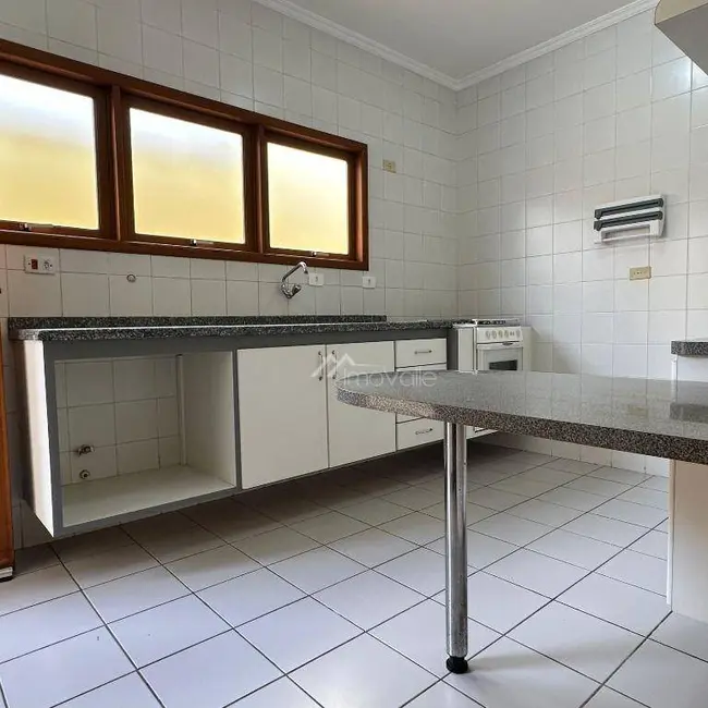 Foto 8 de Casa de Condomínio com 4 quartos para alugar, 330m2 em Sao Jose Dos Campos - SP