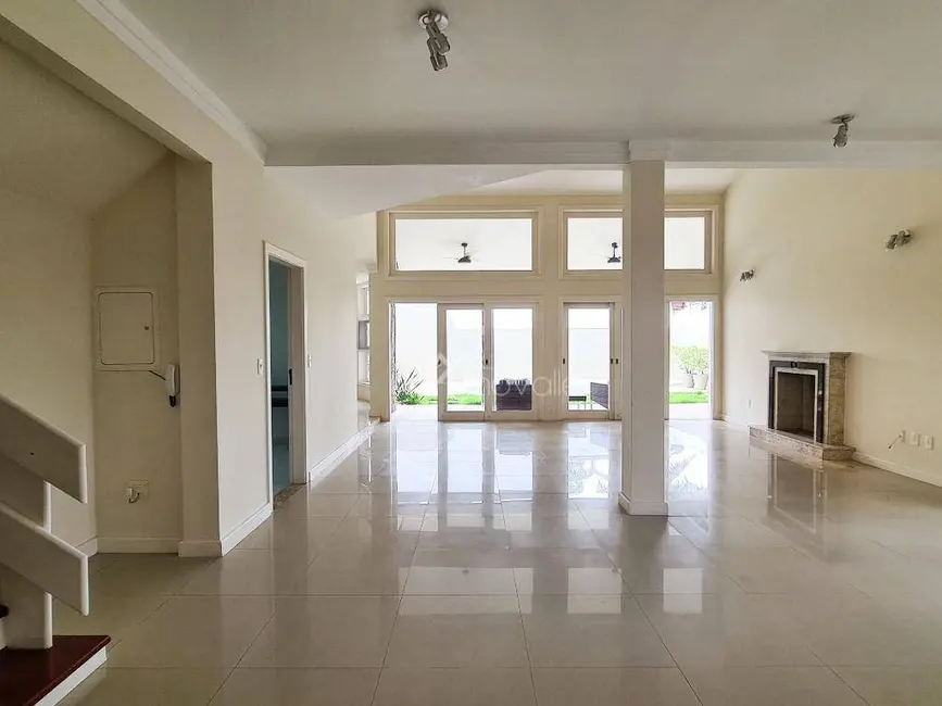 Casa de Condomínio com 5 quartos à venda e para alugar, 525m2 em Sao Jose Dos Campos - SP - imagem 6 Foto 6 de Casa de Condomínio com 5 quartos à venda e para alugar, 525m2 em Sao Jose Dos Campos - SP