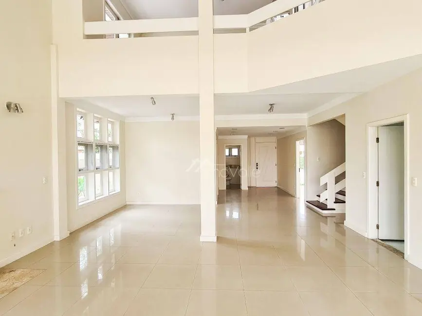 Casa de Condomínio com 5 quartos à venda e para alugar, 525m2 em Sao Jose Dos Campos - SP - imagem 4 Foto 4 de Casa de Condomínio com 5 quartos à venda e para alugar, 525m2 em Sao Jose Dos Campos - SP