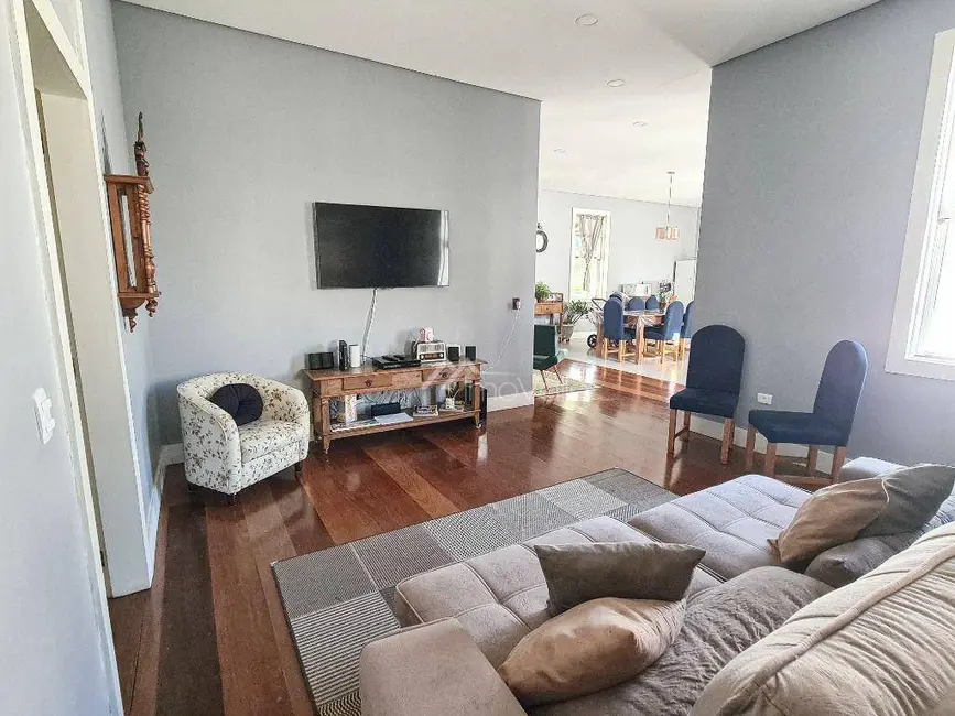 Casa de Condomínio com 4 quartos à venda e para alugar, 1500m2 em Sao Jose Dos Campos - SP - imagem 3 Foto 3 de Casa de Condomínio com 4 quartos à venda e para alugar, 1500m2 em Sao Jose Dos Campos - SP