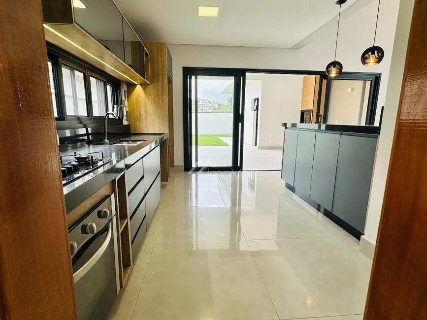Foto 8 de Casa de Condomínio com 3 quartos para alugar, 450m2 em Sao Jose Dos Campos - SP