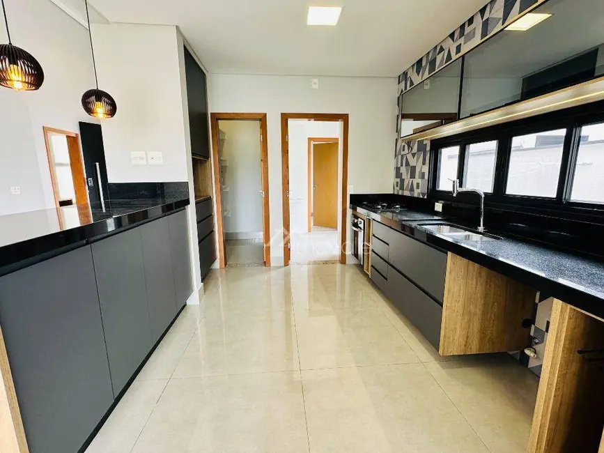 Foto 9 de Casa de Condomínio com 3 quartos para alugar, 450m2 em Sao Jose Dos Campos - SP