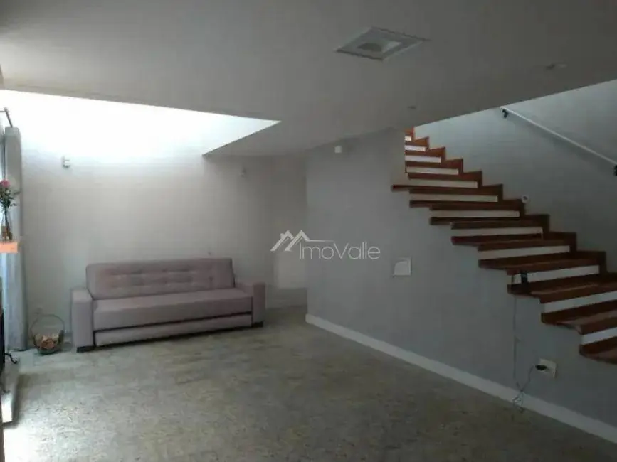 Casa de Condomínio com 4 quartos para alugar, 360m2 em Sao Jose Dos Campos - SP - imagem 3 Foto 3 de Casa de Condomínio com 4 quartos para alugar, 360m2 em Sao Jose Dos Campos - SP