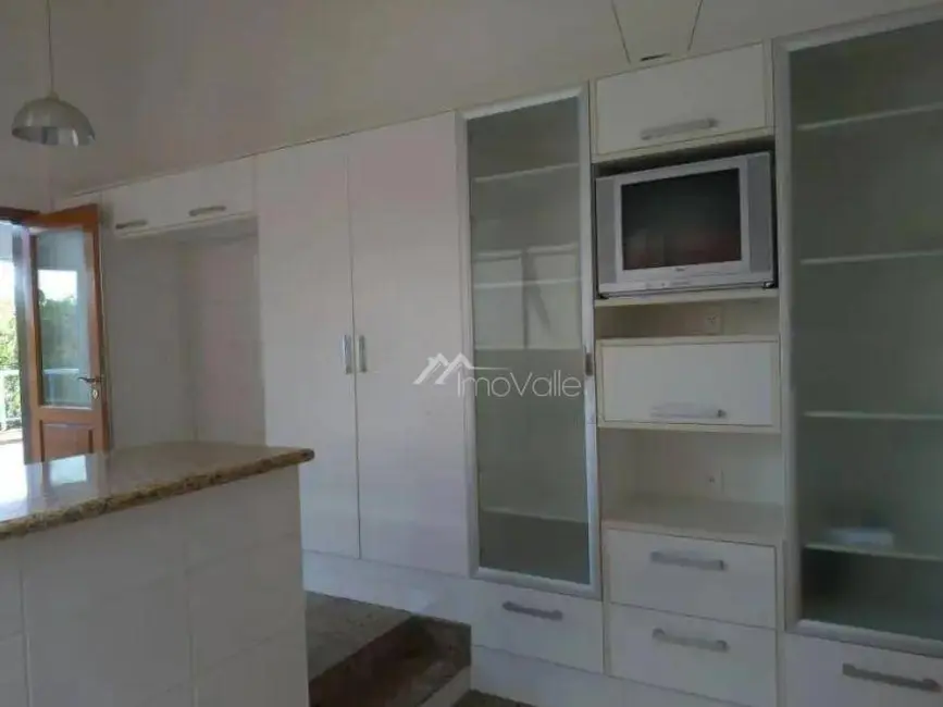 Casa de Condomínio com 4 quartos para alugar, 360m2 em Sao Jose Dos Campos - SP - imagem 9 Foto 9 de Casa de Condomínio com 4 quartos para alugar, 360m2 em Sao Jose Dos Campos - SP