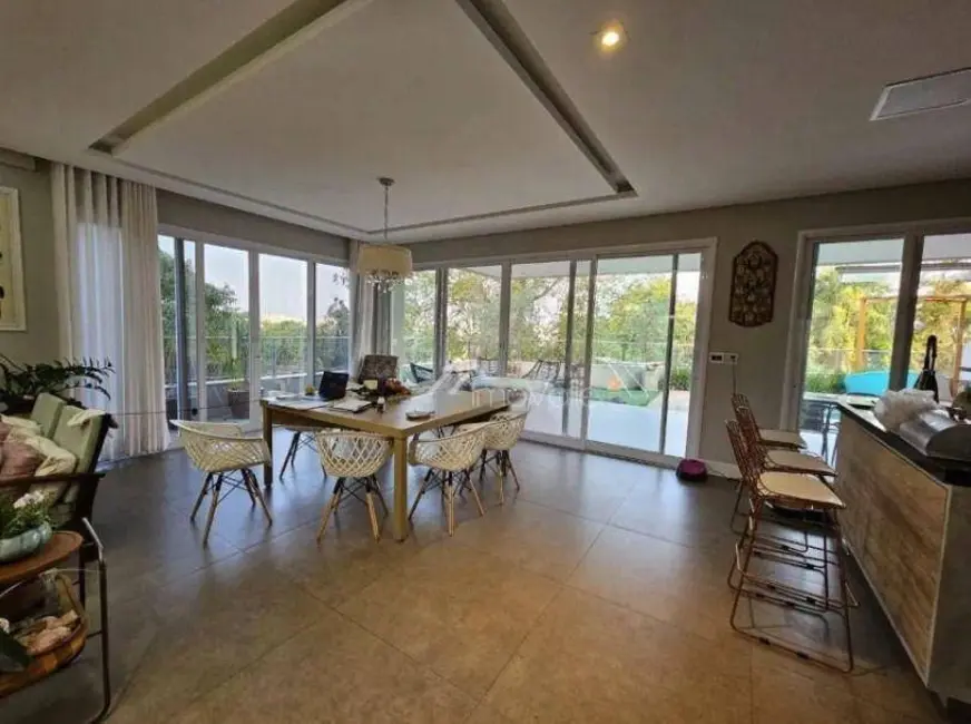 Casa de Condomínio com 4 quartos para alugar, 322m2 em Sao Jose Dos Campos - SP - imagem 6 Foto 6 de Casa de Condomínio com 4 quartos para alugar, 322m2 em Sao Jose Dos Campos - SP