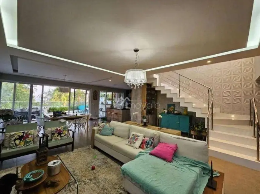 Casa de Condomínio com 4 quartos para alugar, 322m2 em Sao Jose Dos Campos - SP - imagem 5 Foto 5 de Casa de Condomínio com 4 quartos para alugar, 322m2 em Sao Jose Dos Campos - SP