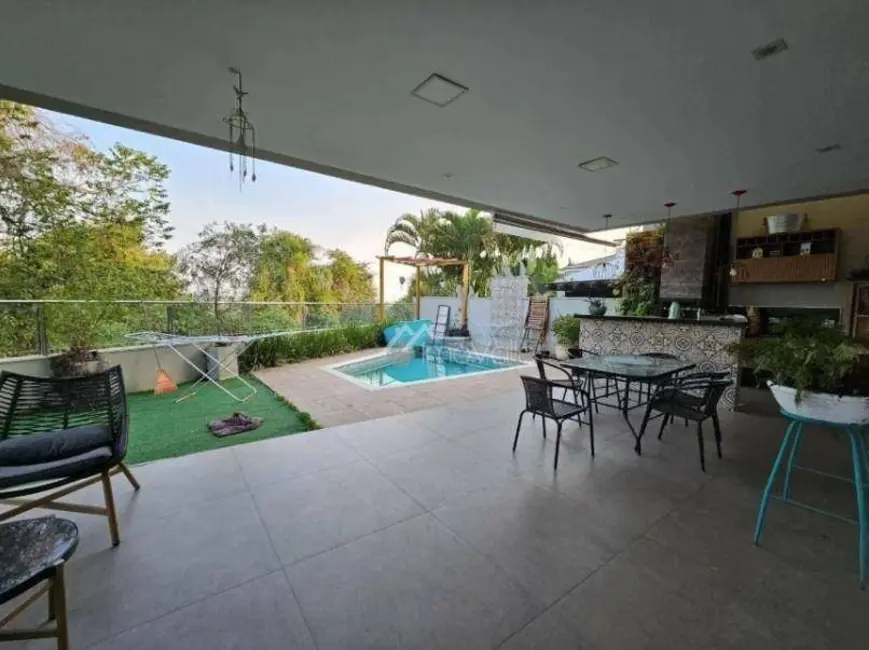 Casa de Condomínio com 4 quartos para alugar, 322m2 em Sao Jose Dos Campos - SP - imagem 8 Foto 8 de Casa de Condomínio com 4 quartos para alugar, 322m2 em Sao Jose Dos Campos - SP