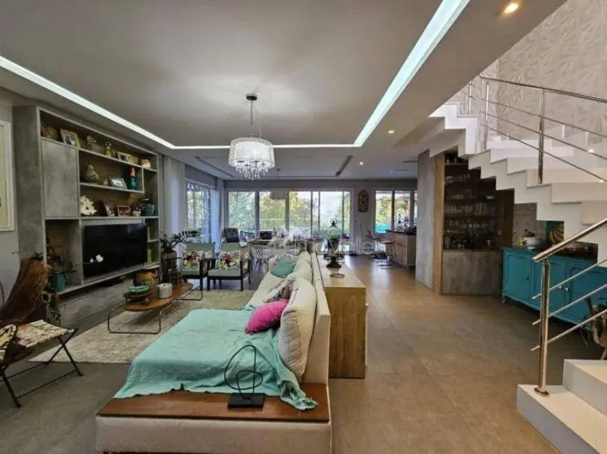 Casa de Condomínio com 4 quartos para alugar, 322m2 em Sao Jose Dos Campos - SP - imagem 3 Foto 3 de Casa de Condomínio com 4 quartos para alugar, 322m2 em Sao Jose Dos Campos - SP