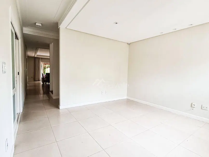 Foto 4 de Casa de Condomínio com 5 quartos à venda, 360m2 em Sao Jose Dos Campos - SP