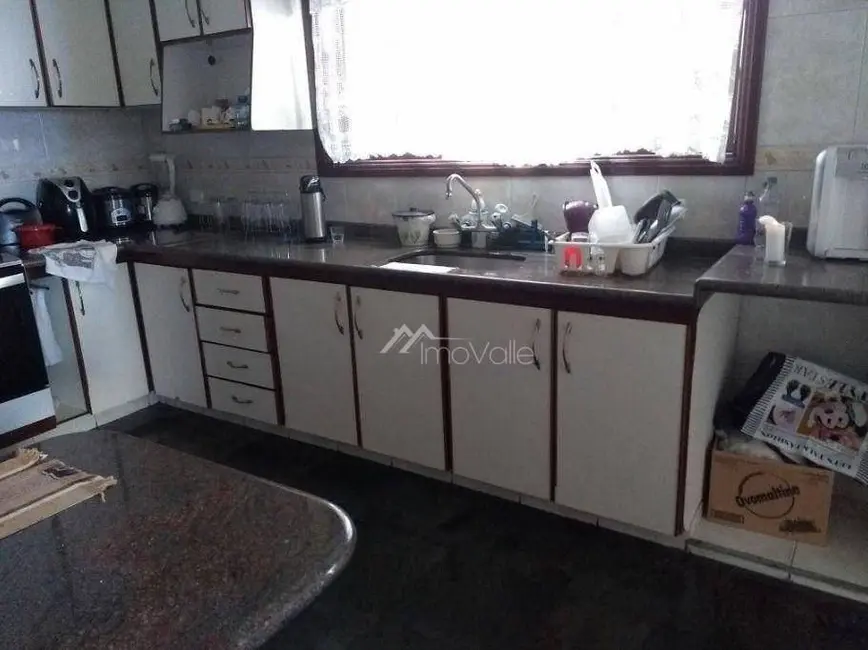 Casa de Condomínio com 4 quartos para alugar, 360m2 em Sao Jose Dos Campos - SP - imagem 4 Foto 4 de Casa de Condomínio com 4 quartos para alugar, 360m2 em Sao Jose Dos Campos - SP