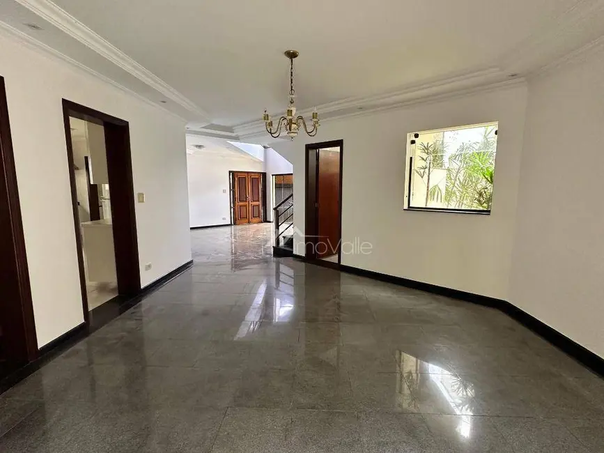 Casa de Condomínio com 4 quartos para alugar, 360m2 em Sao Jose Dos Campos - SP - imagem 3 Foto 3 de Casa de Condomínio com 4 quartos para alugar, 360m2 em Sao Jose Dos Campos - SP